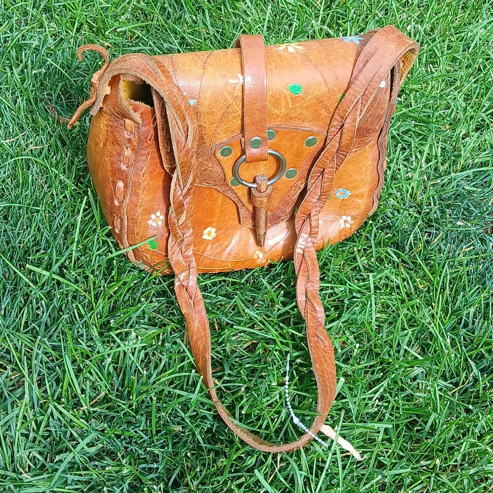 Vintage Leather Stamped Painted Flowers Mexico Bag Charming!